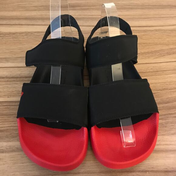 Womens Adidas ADILETTE SANDALS Black/Red HP3008 Size 7 - Picture 3 of 6